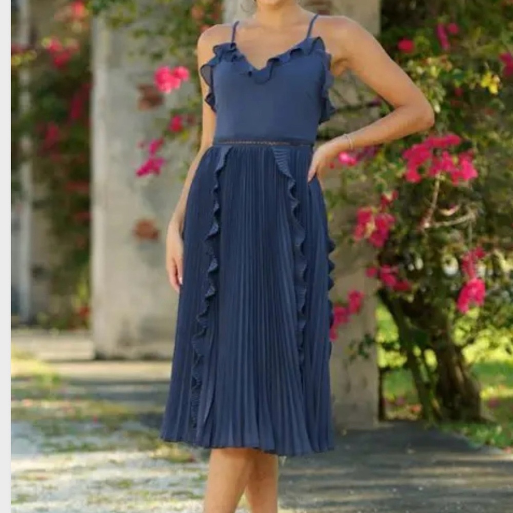 SIZE 6, MAIA MIDI DRESS - STEEL BLUE
- Women